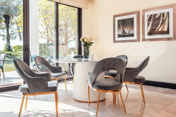 Les avantages des meubles à motif cannelé pour votre intérieur